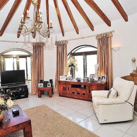 Casa Dalias Вилла
